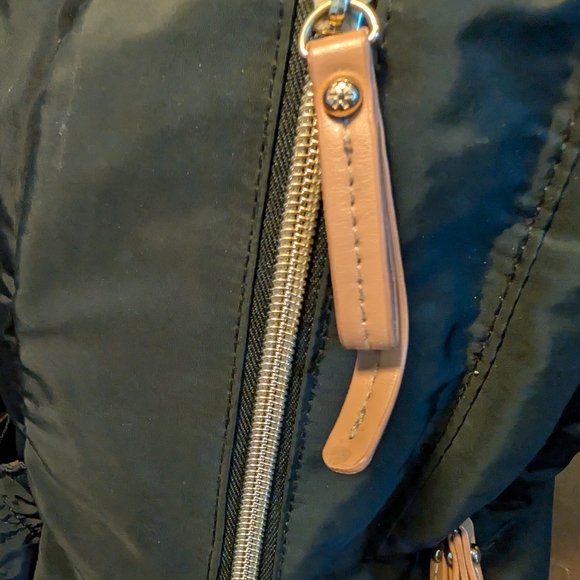 Skip Hop Suite Backpack - Luxe Black & Gold Quilted - Commuter & Multi-Use Bag - Picture 7 of 16